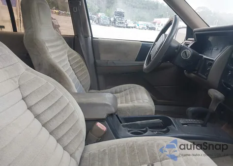 1993 Jeep Grand Cherokee Laredo z USA, uszkodzony, nr VIN 1J4GZ58SXPC628643